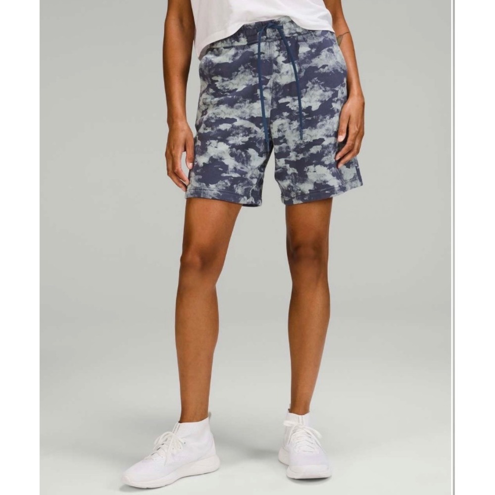Lululemon Loungeful High-Rise Short 7" Heritage Camo Wash‎ WP Blue Multi Size 16